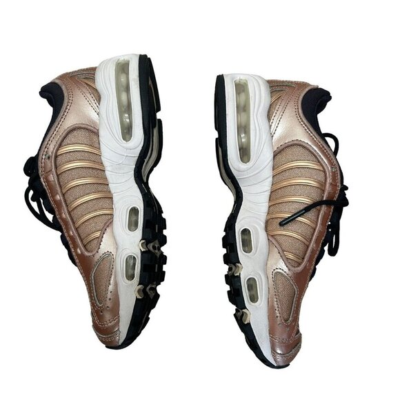 Nike W Air Max Tailwind IV 4 Running Sneakers Size 6 Red Bronze CT1184-900 - Picture 10 of 12